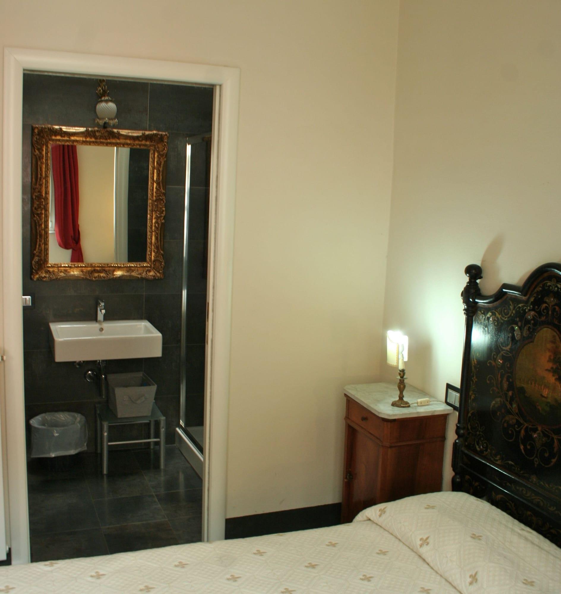 La Peonia Boutique Couette-café 2*